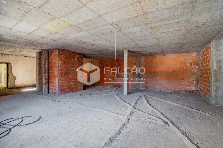 Armazém para Venda em Sé e São Lourenço Foto 22