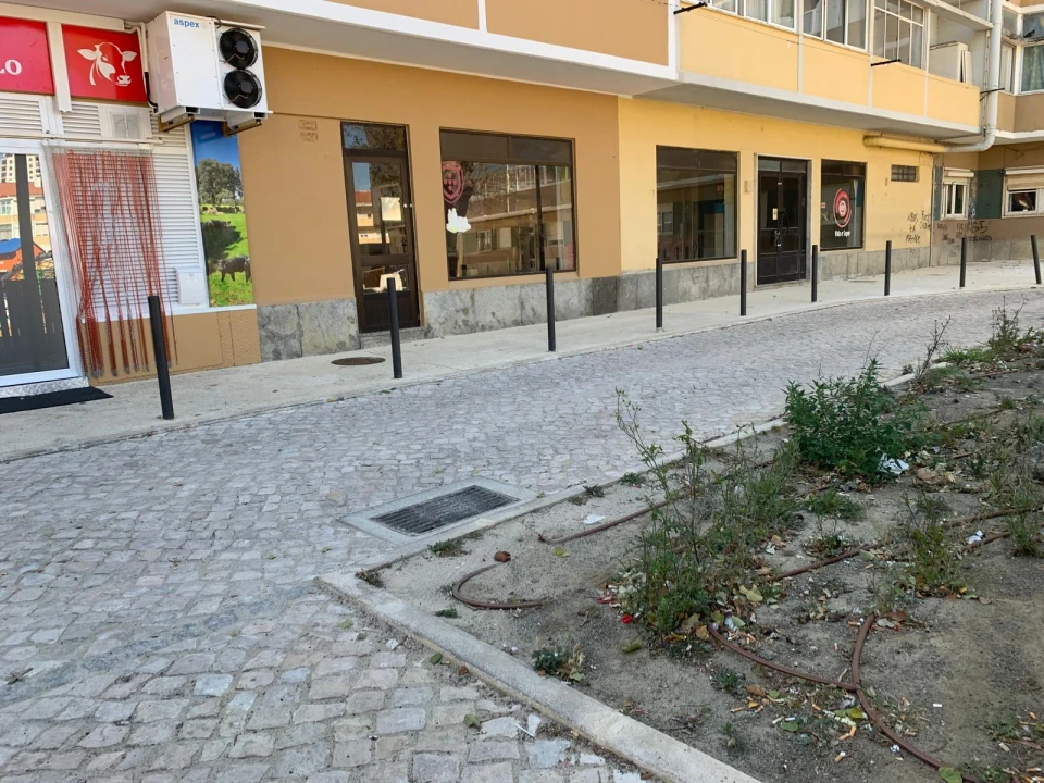 Loja para Venda em Algueirão-Mem Martins Foto 3