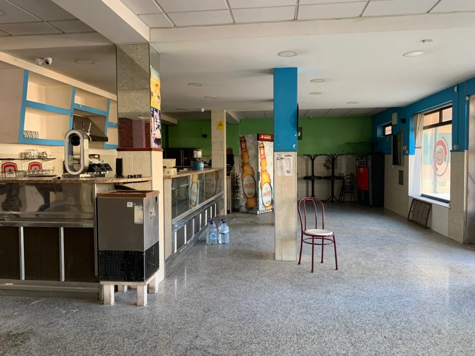 Loja para Venda em Algueirão-Mem Martins Foto 11