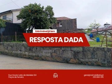 Moradia T0 para Venda em Carvalhosa
