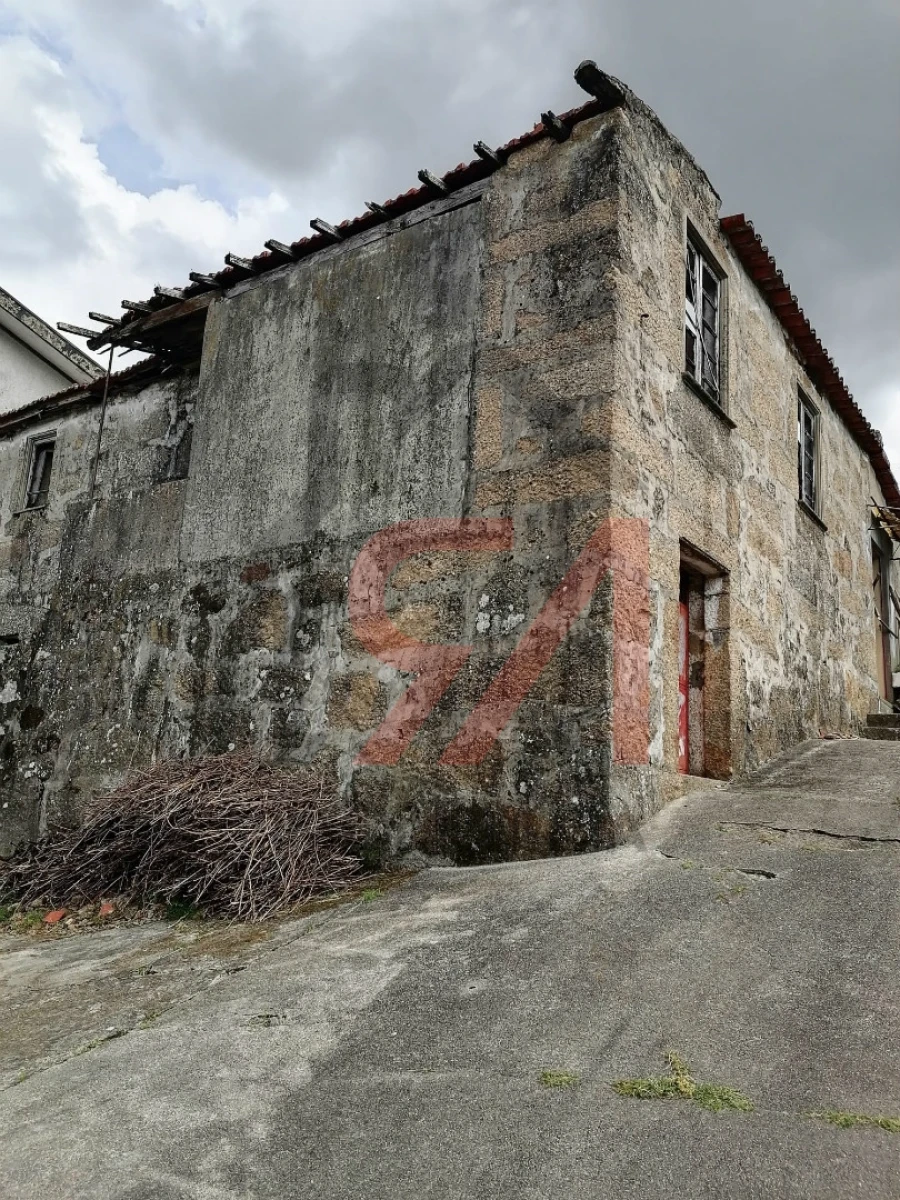 Moradia T0 para Venda em Carvalhosa Foto 6