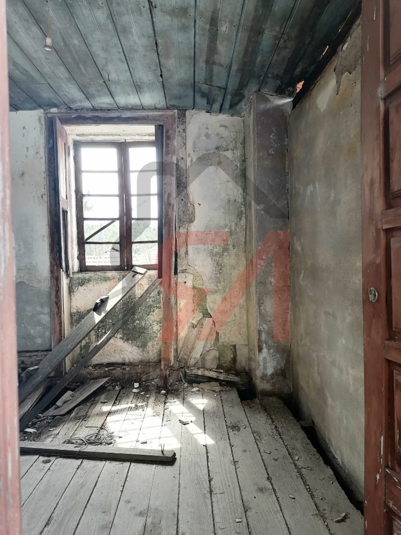 Moradia T0 para Venda em Carvalhosa Foto 16