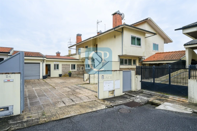 Moradia T3 para Venda em Alfena Foto 5