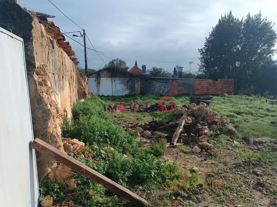 Moradia T0 para Venda em Seiça Foto 10