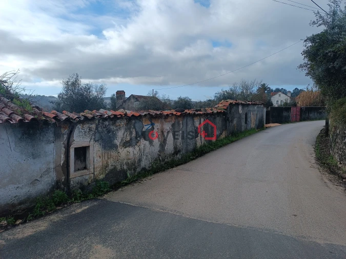 Moradia T0 para Venda em Seiça Foto 2