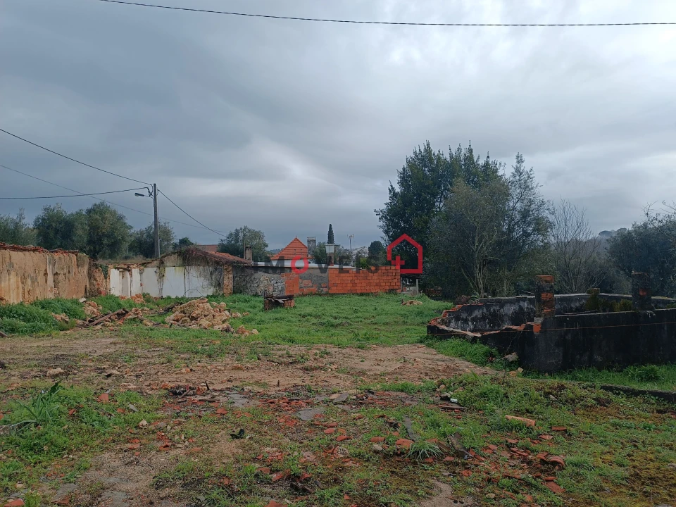 Moradia T0 para Venda em Seiça Foto 17