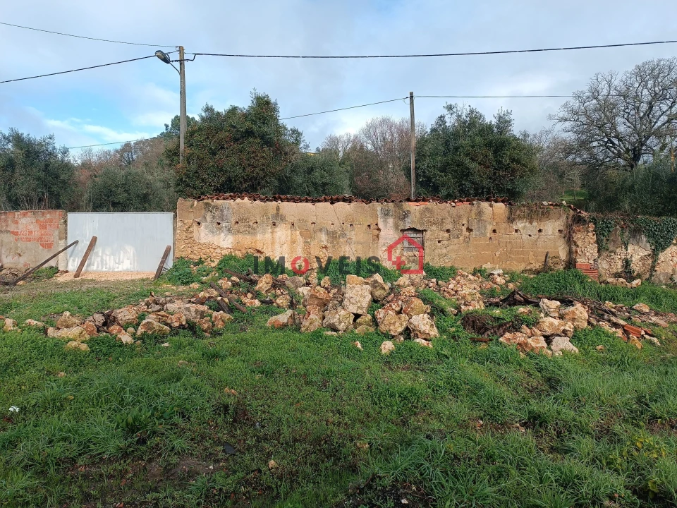 Moradia T0 para Venda em Seiça Foto 13