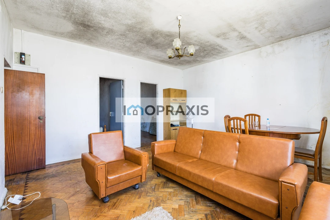 Moradia T2 para Venda em Reguengo do Fetal Foto 3