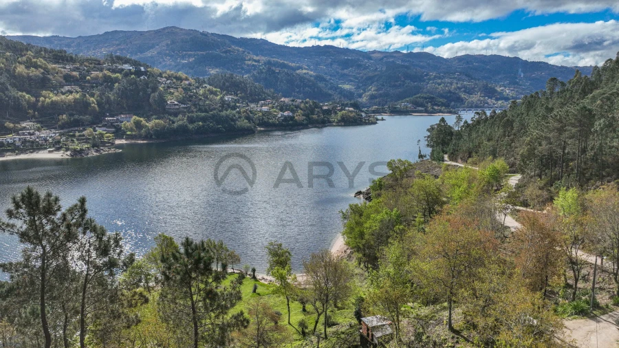 Moradia T3 para Venda em Rio Caldo Foto 13