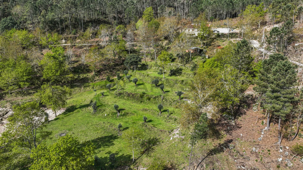 Moradia T3 para Venda em Rio Caldo Foto 6