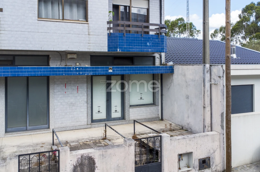 Negócio para Arrendamento em Pedrouços Foto 1