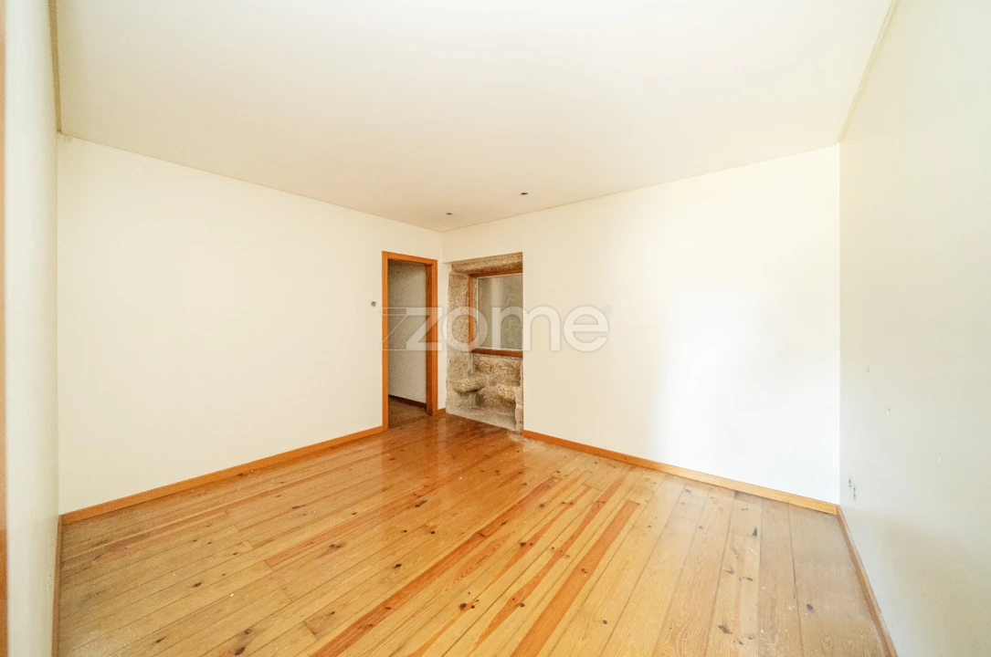 Moradia T3 para Venda em Vilaça e Fradelos Foto 17