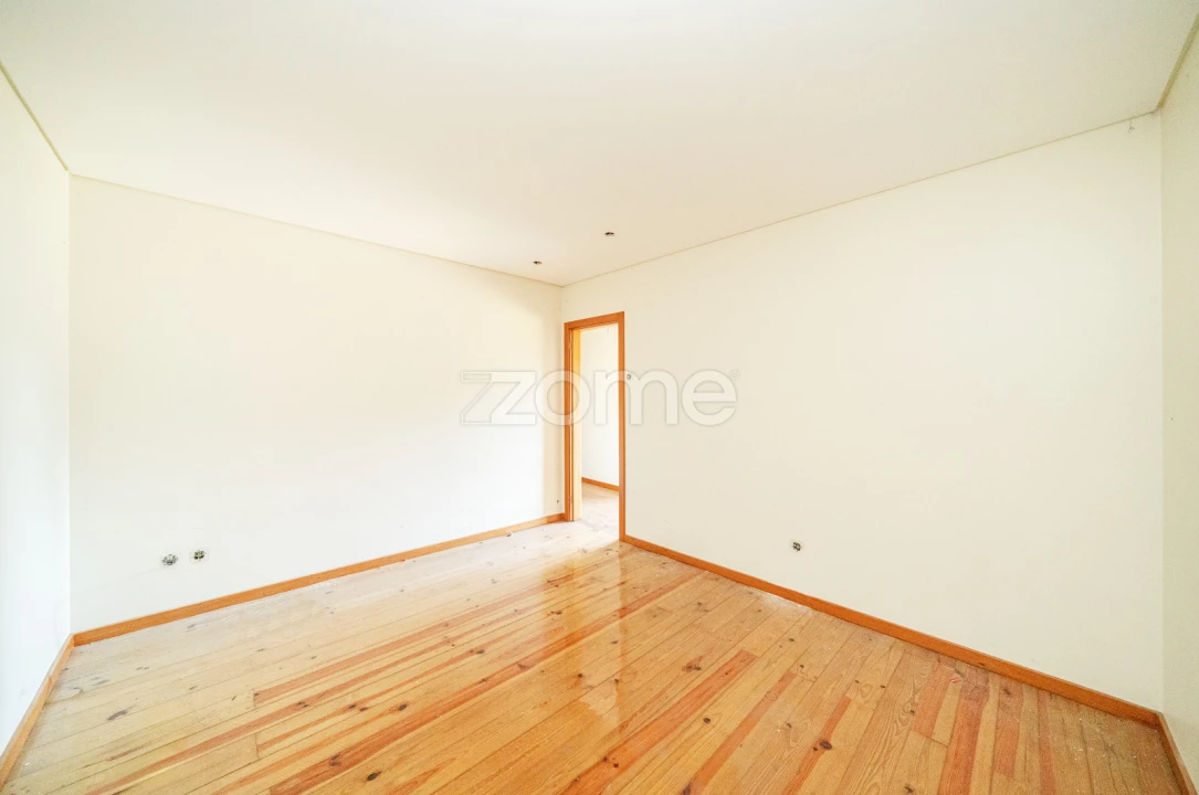 Moradia T3 para Venda em Vilaça e Fradelos Foto 19