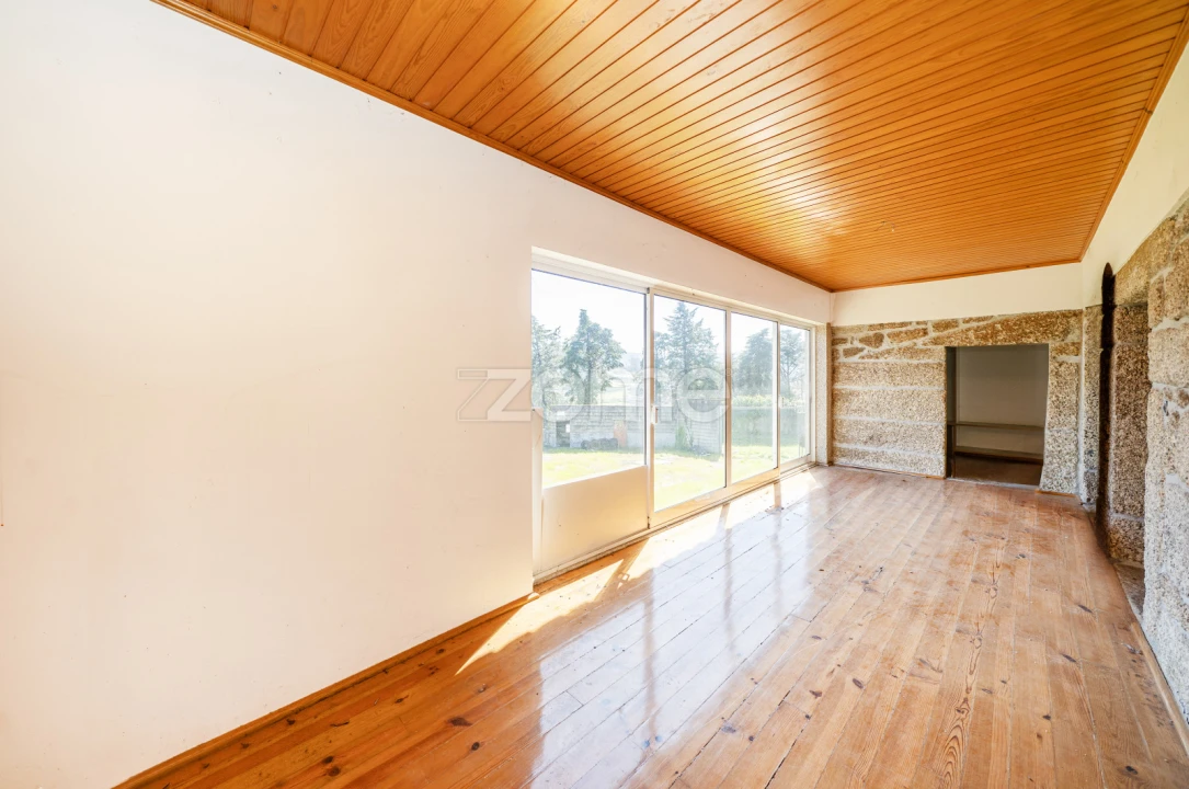 Moradia T3 para Venda em Vilaça e Fradelos Foto 13