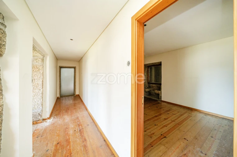 Moradia T3 para Venda em Vilaça e Fradelos Foto 16