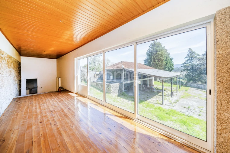 Moradia T3 para Venda em Vilaça e Fradelos Foto 14