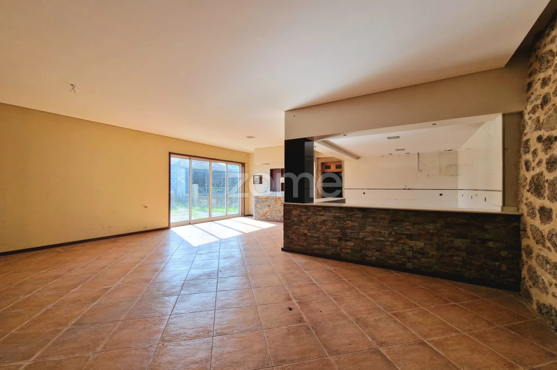 Moradia T3 para Venda em Vilaça e Fradelos Foto 27