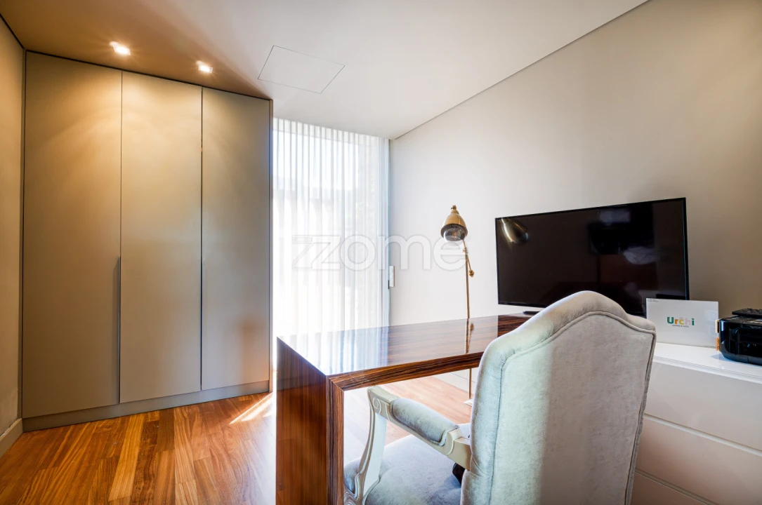 Moradia T4 para Venda em Água Longa Foto 33