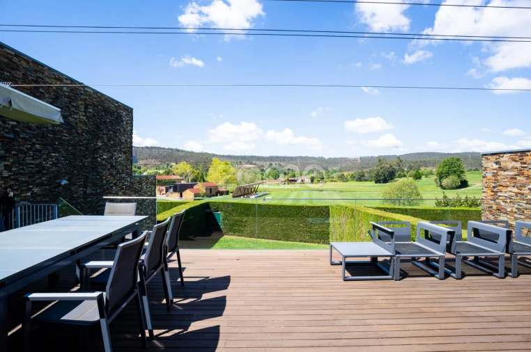 Moradia T4 para Venda em Água Longa Foto 10