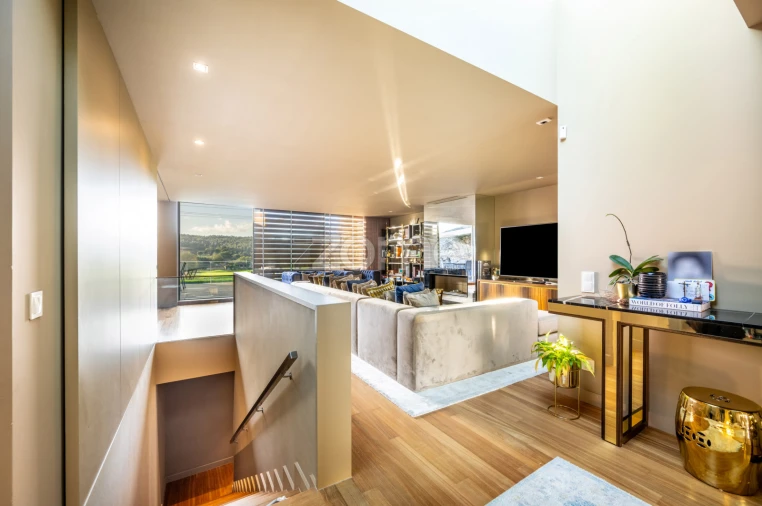 Moradia T4 para Venda em Água Longa Foto 17