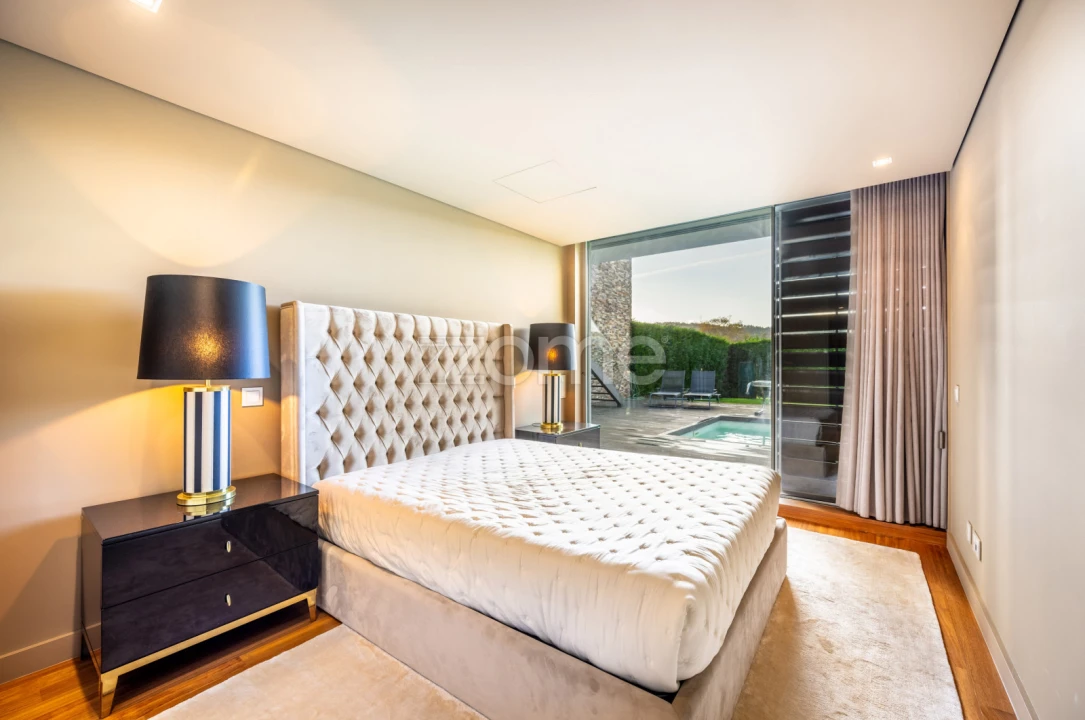 Moradia T4 para Venda em Água Longa Foto 21