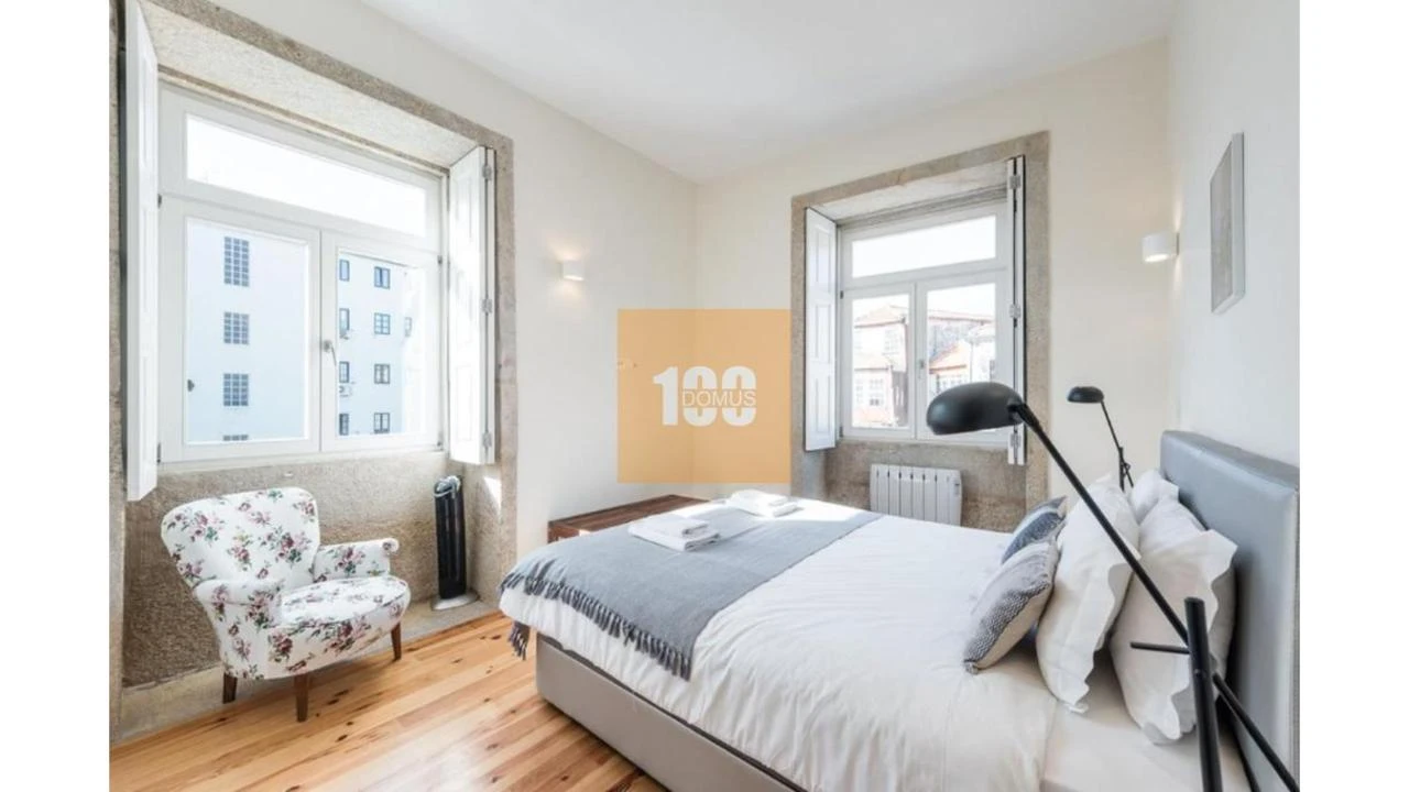 Apartamento T1 para Venda em Cedofeita, Santo Ildefonso, Sé, Miragaia, São Nicolau e Vitória Foto 1