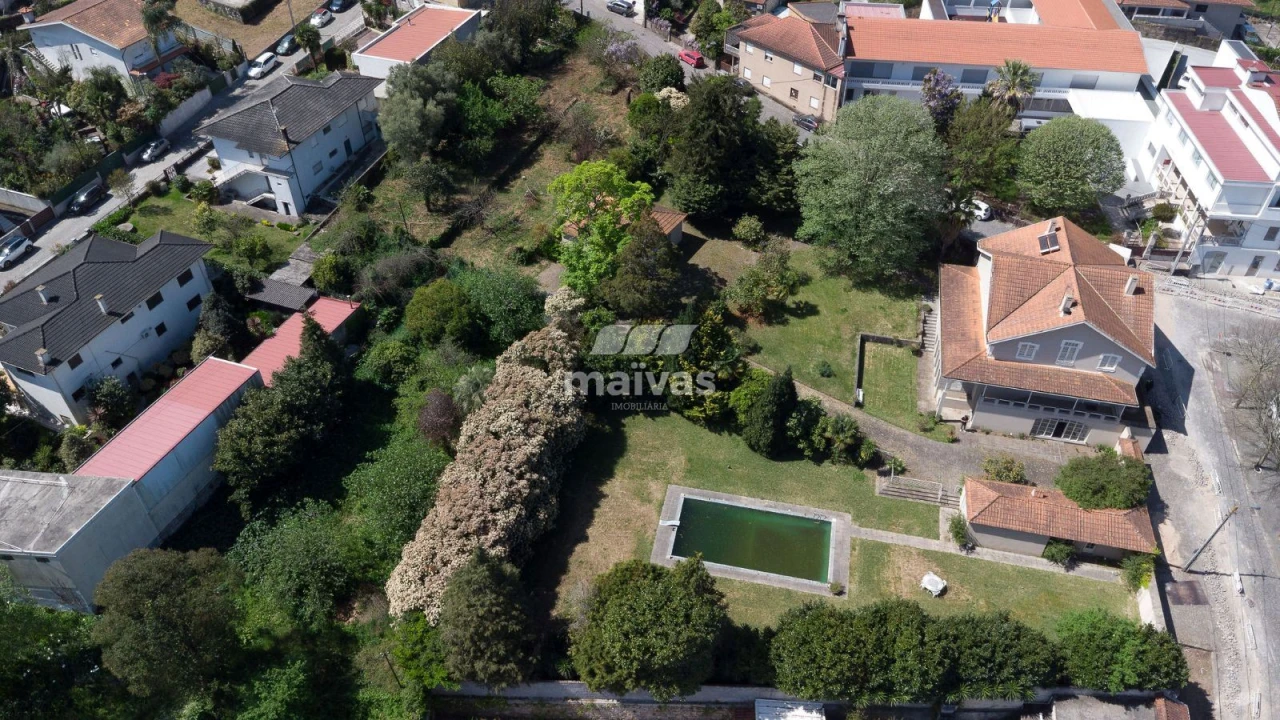 Moradia T6 para Venda em Oliveira (São Mateus) Foto 36