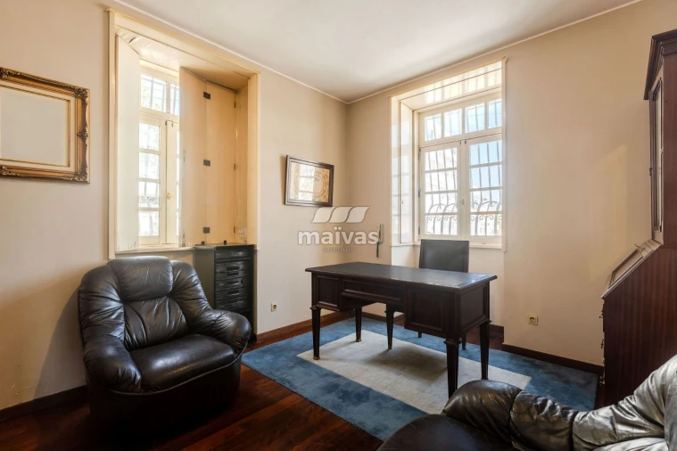 Moradia T6 para Venda em Oliveira (São Mateus) Foto 9