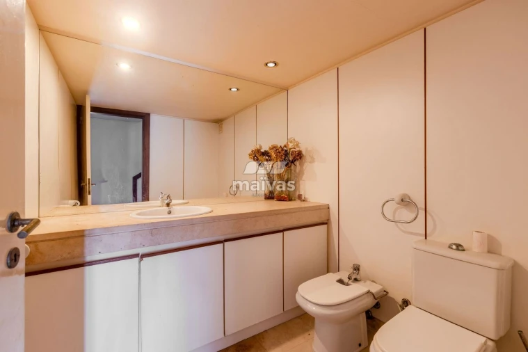 Moradia T6 para Venda em Oliveira (São Mateus) Foto 21