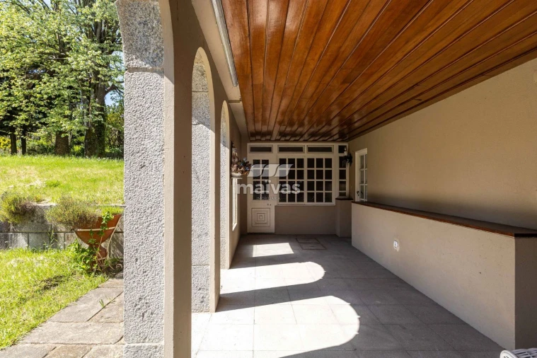 Moradia T6 para Venda em Oliveira (São Mateus) Foto 31