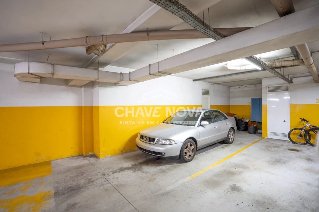 Apartamento T4 para Venda em Arcozelo Foto 24