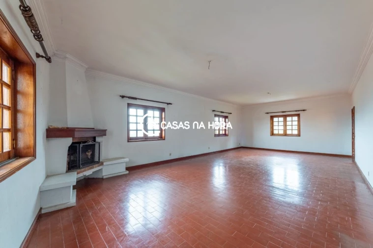 Quinta T3 para Venda em Roriz Foto 4