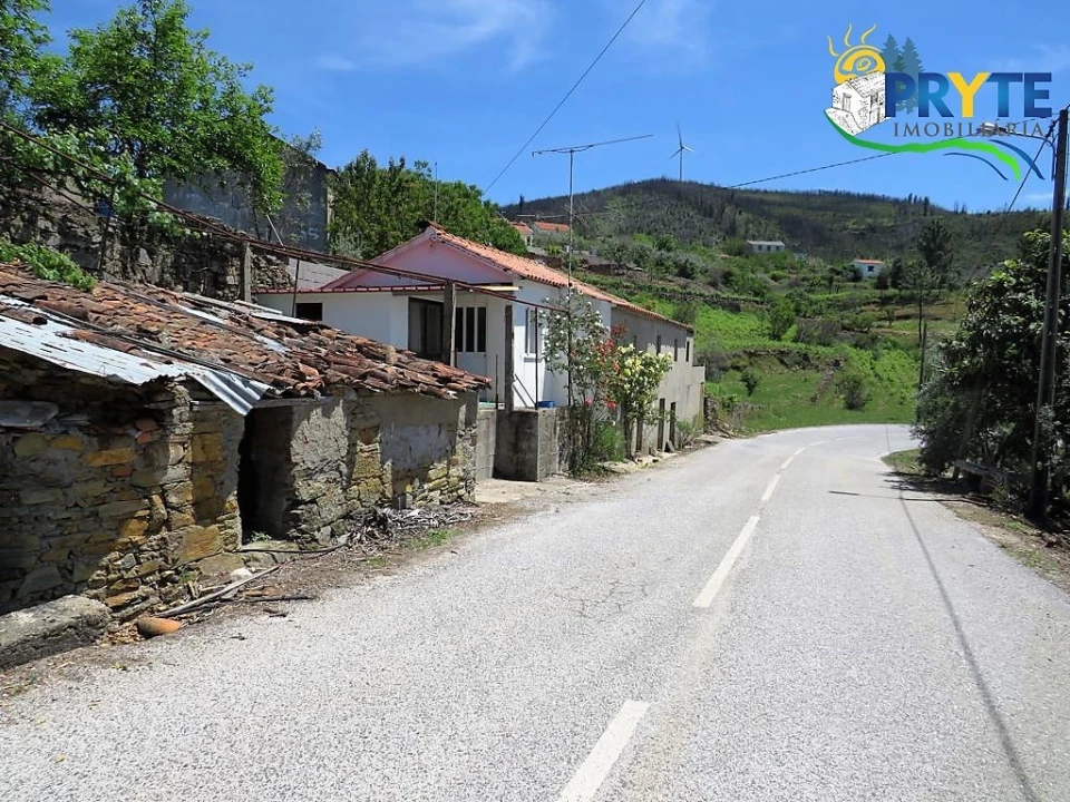 Quinta T2 para Venda em Ermida e Figueiredo Foto 1