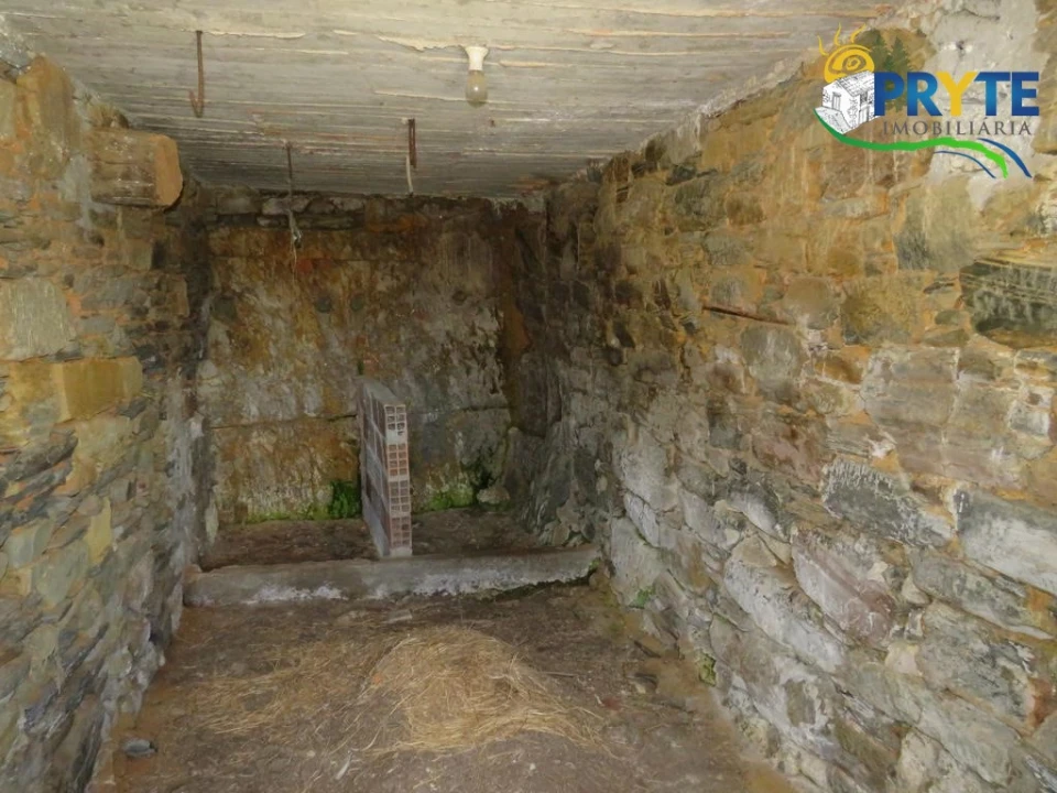 Quinta T2 para Venda em Ermida e Figueiredo Foto 24