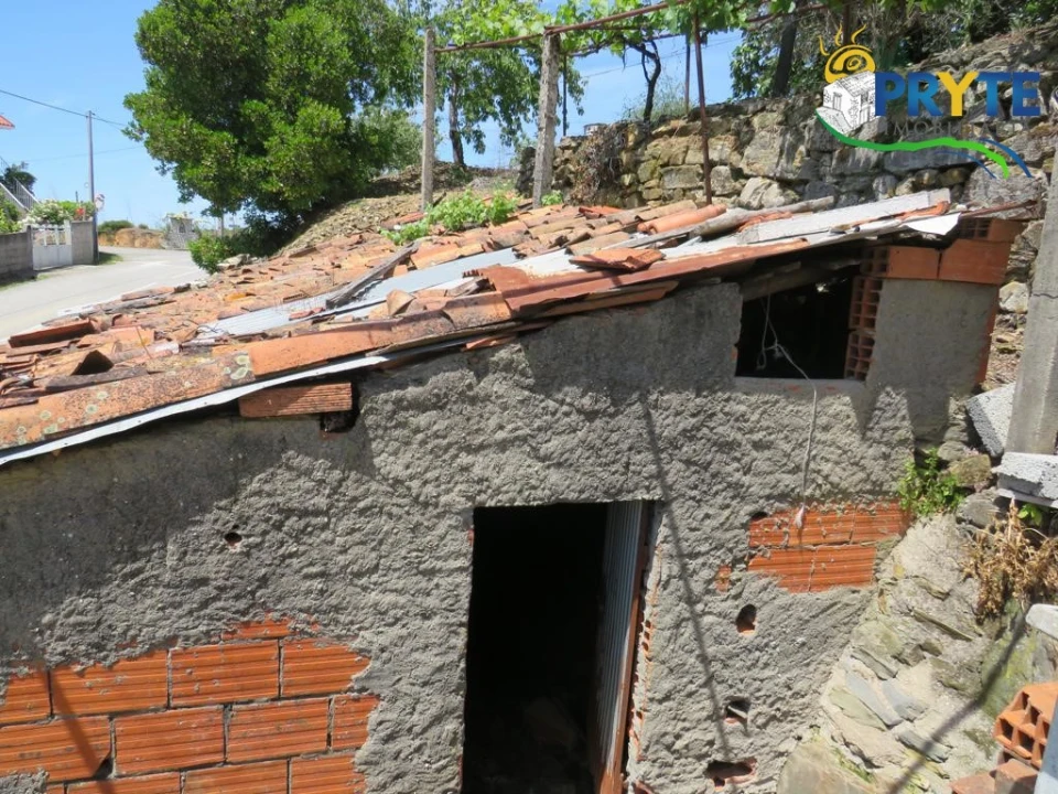 Quinta T2 para Venda em Ermida e Figueiredo Foto 25