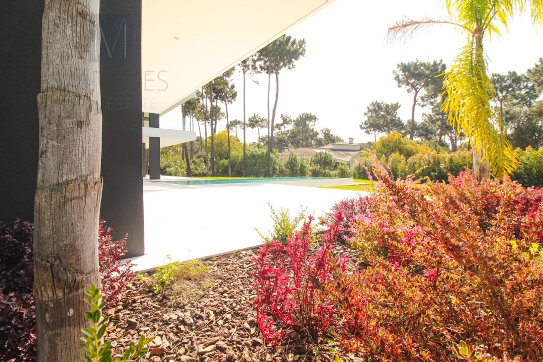 Moradia T6 para Venda em Charneca de Caparica e Sobreda Foto 3