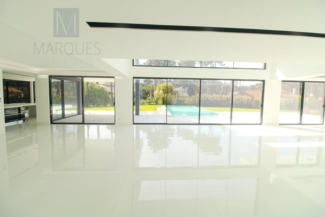 Moradia T6 para Venda em Charneca de Caparica e Sobreda Foto 7