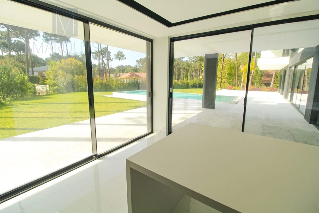 Moradia T6 para Venda em Charneca de Caparica e Sobreda Foto 9