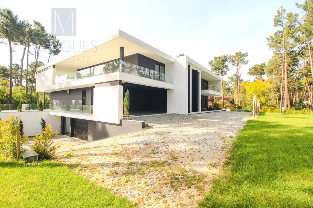 Moradia T6 para Venda em Charneca de Caparica e Sobreda Foto 16