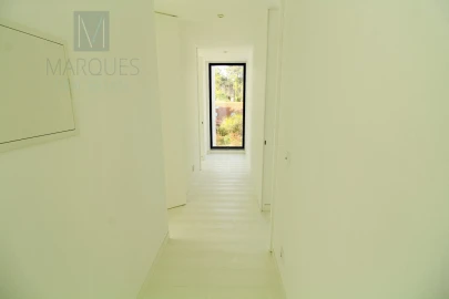 Moradia T6 para Venda em Charneca de Caparica e Sobreda