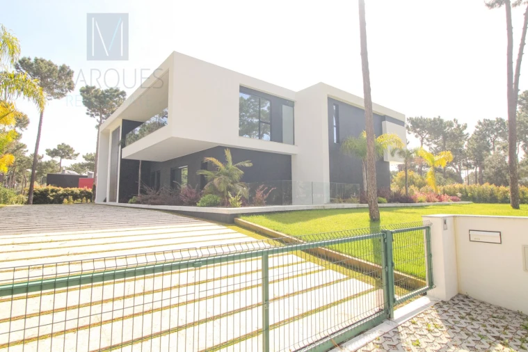 Moradia T6 para Venda em Charneca de Caparica e Sobreda Foto 5