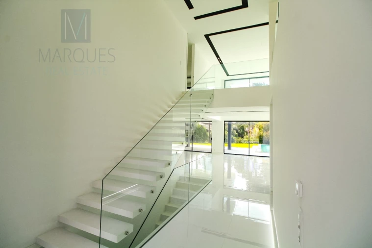 Moradia T6 para Venda em Charneca de Caparica e Sobreda Foto 6