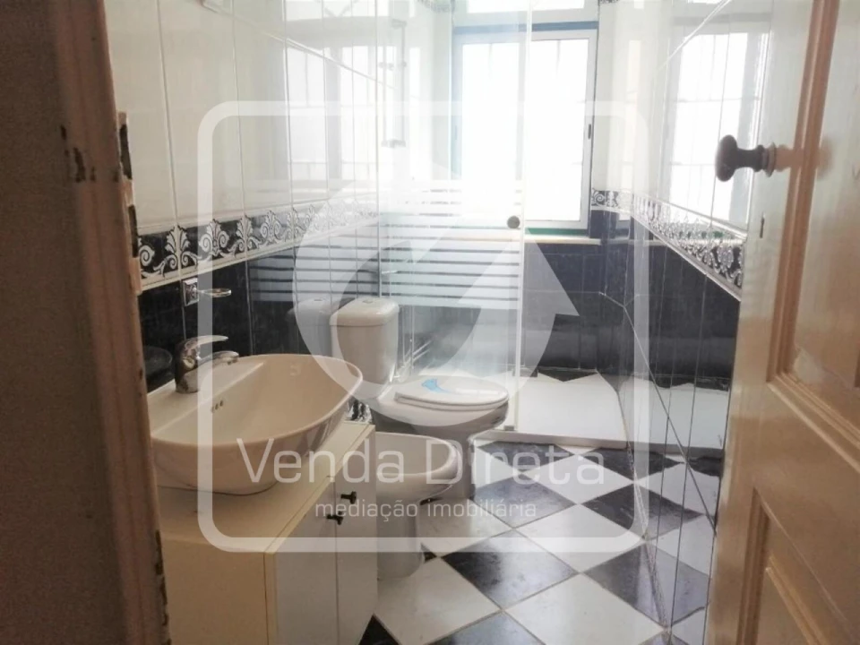 Moradia T7 para Venda em Aldeia do Mato e Souto Foto 24