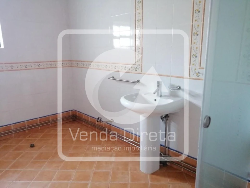Moradia T7 para Venda em Aldeia do Mato e Souto Foto 26