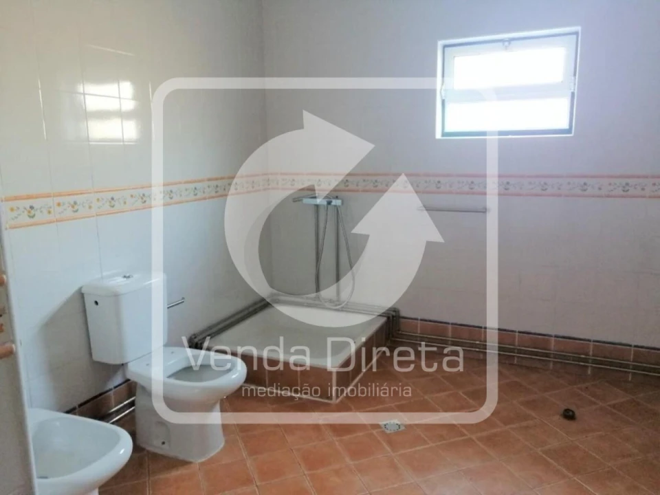 Moradia T7 para Venda em Aldeia do Mato e Souto Foto 27