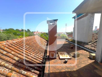 Moradia T7 para Venda em Aldeia do Mato e Souto