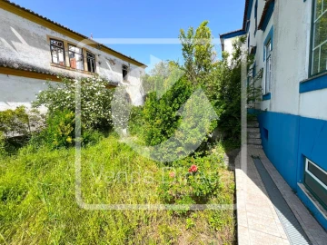 Moradia T7 para Venda em Aldeia do Mato e Souto