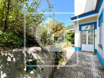 Moradia T7 para Venda em Aldeia do Mato e Souto