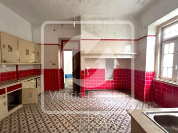 Moradia T7 para Venda em Aldeia do Mato e Souto