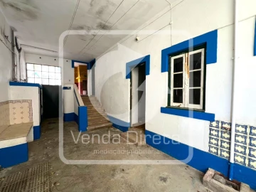 Moradia T7 para Venda em Aldeia do Mato e Souto